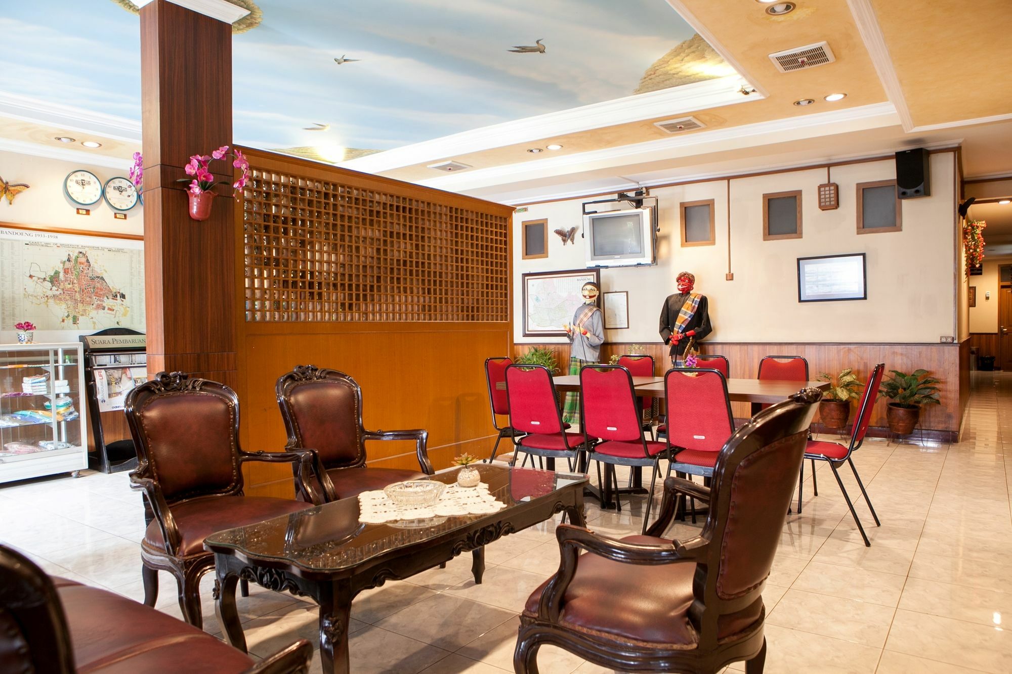 Reddoorz Plus Near Riau Street Bandung Ngoại thất bức ảnh